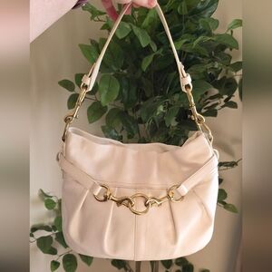 Coach Hampton White Leather 8B15
